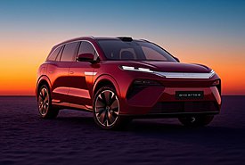 BYD ATTO 8: Αποκάλυψη για την SUV ναυαρχίδα - Αυτονομία 653 km και ταχυφόρτιση που «ζαλίζει» (photos)