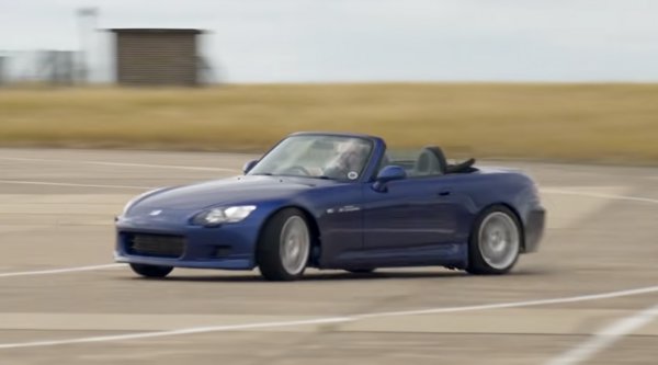 S2000 vs Integra vs Civic: Ποιο εμβληματικό μοντέλο της Honda είναι το καλύτερο; (video)