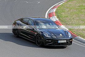 Porsche: Η Panamera «γυμνή» από καμουφλάζ δοκιμάζεται με αλλαγές στο σχεδιασμό και τον κινητήρα (photos)