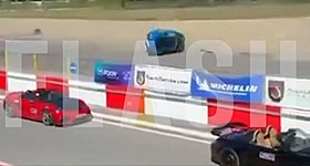 Σέρρες: Τρομακτικό ατύχημα με Porsche 911 GT3 RS στην πίστα - Χτύπησε στις μπαριέρες και διαλύθηκε (video)