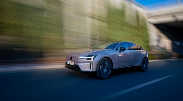 Δοκιμάζουμε το Volvo ES90 Twin Motor Performance 680 PS: Σκανδιναβικό Gran Turismo