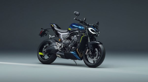 Triumph Street Triple 798: Όλα όσα γνωρίζουμε, πότε παρουσιάζεται πλήρως