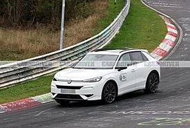 Volkswagen: Δείτε χωρίς καμουφλάζ το «καυτό» T-Roc R των 333 PS (photos)