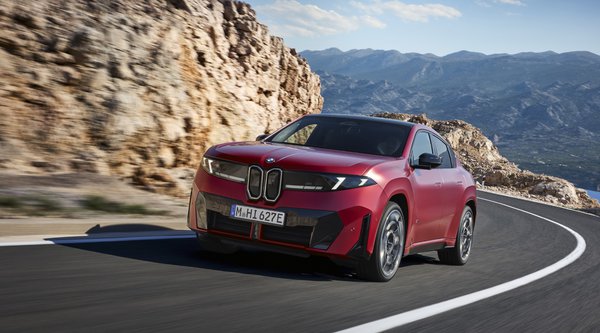 «Τερματίσαμε» τη νέα BMW iX4 στον ελληνικό διαμορφωτή - Πόσο ήρθε ο λογαριασμός