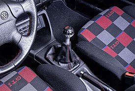 Γιατί το Volkswagen Golf GTI είχε επιλογέα ταχυτήτων σε σχήμα μπάλας του γκολφ;