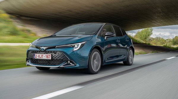 Αποστολή στην Ολλανδία: Οδηγούμε τις Toyota Corolla 60th Anniversary