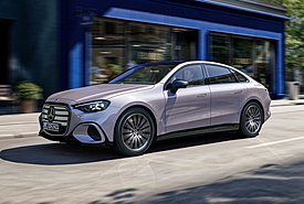 Mercedes: Αυτή είναι η τιμή της πιο προσιτής ηλεκτρικής C-Class