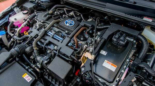 Toyota: Νέος κινητήρας 1.500 cc για τα υβριδικά της – Τι αλλάζει στην κατανάλωση